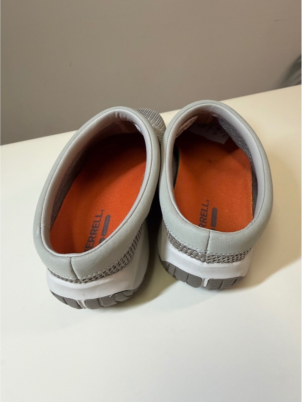 Merrell Gray Mesh Slip-On Clogs - Picture 3 of 9